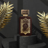 Donkerbruine parfumfles met complexe gouden patronen van Parfum Oud Mystery